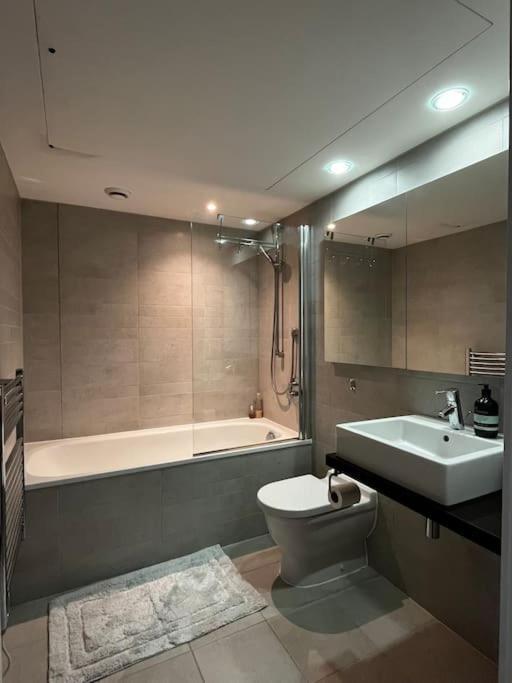 Apartment Luxury Flat With View Of